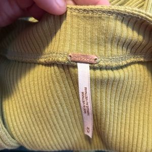 Free People. size medium top! ( runs bigger)